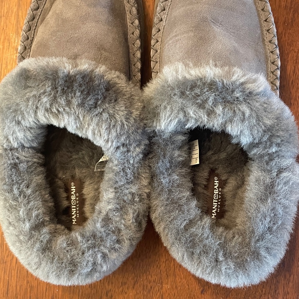 NEW! Manitoban Mukluks sz 41 Men’s Cabin Clog (W 10/M 8) Australian sheepskin - Picture 11 of 17